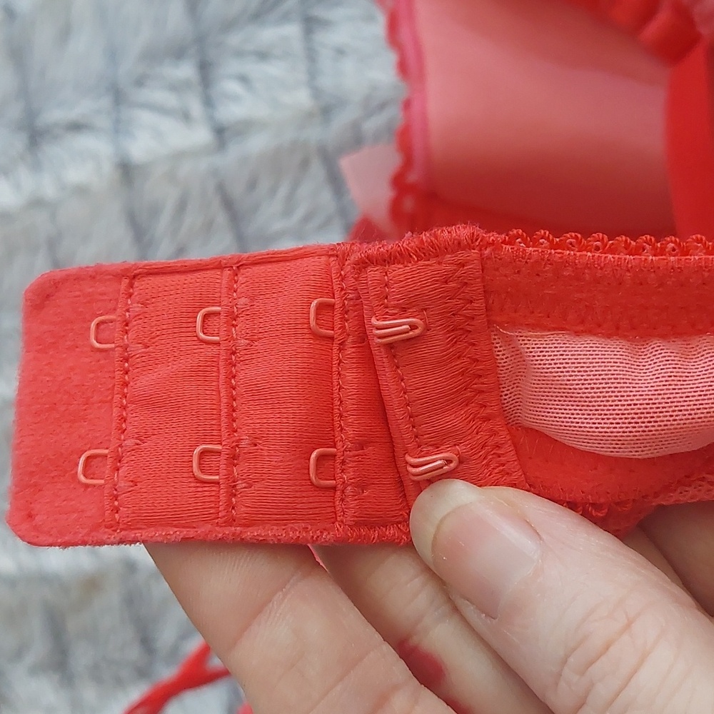 NWOT B. Tempted pinky red underwire balconette bra 34D - Picture 3 of 6